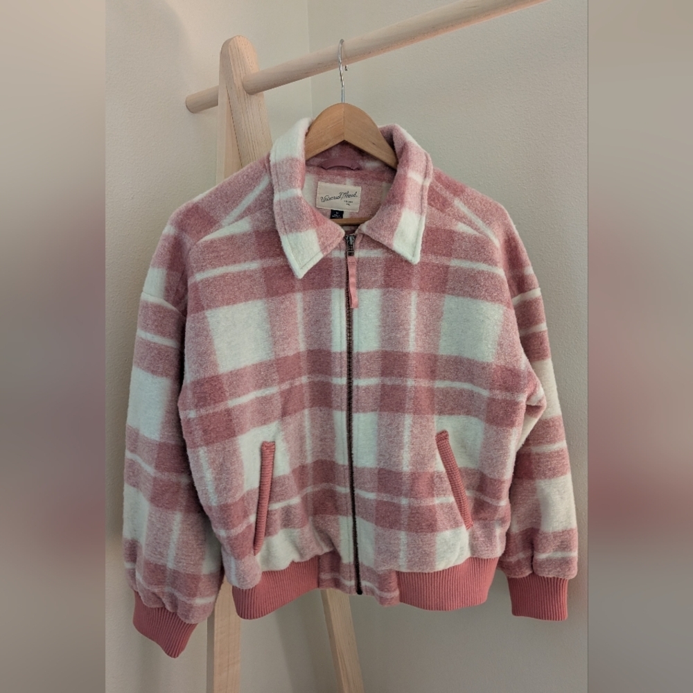 Universal Thread Women's Pink and White Plaid Bomber Jacket, Sz M